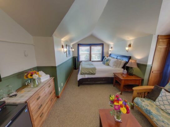 King Fireplace Rooms, The Heron Inn &amp; Day Spa